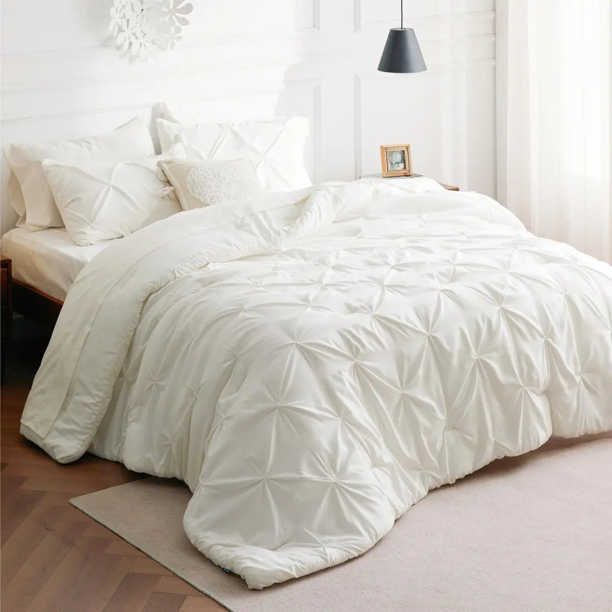 7-Piece Bedding Set – King, Ultra-Soft, Pintuck, Geometric, All-Season